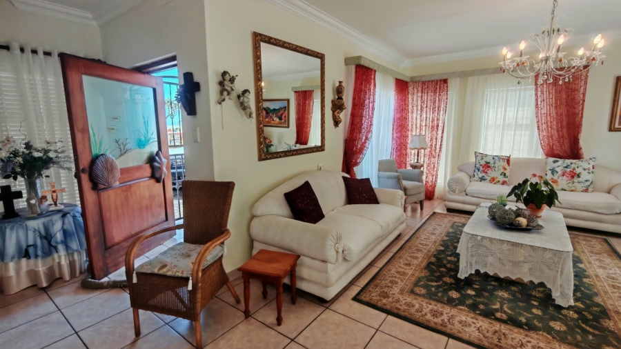 3 Bedroom Property for Sale in Reebok Western Cape
